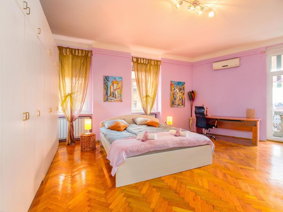 Grand Apartment In Strict Center Of Rijeka Extérieur photo