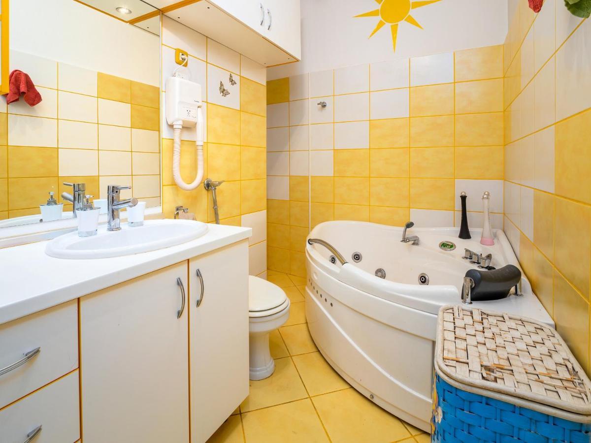 Grand Apartment In Strict Center Of Rijeka Extérieur photo